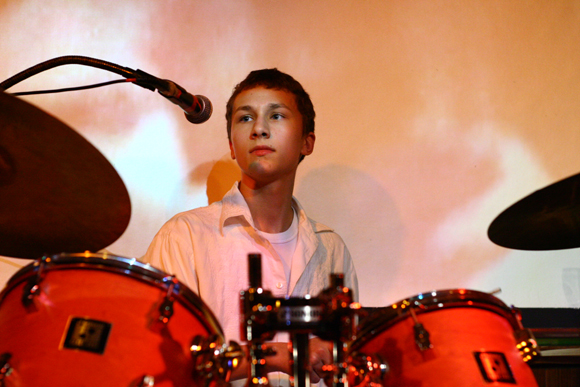 Thilo on the drums.
